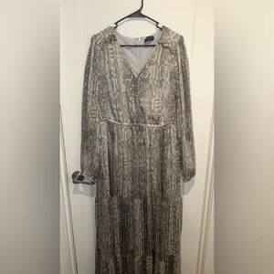 Lane Bryant V-Neck Long Sleeve Maxi Dress in Lurex Shimmer Snake Print